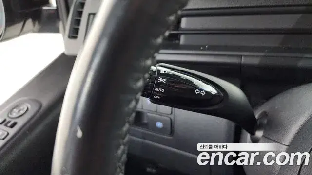 Hyundai Staria 2022 — ფოტო 17/20