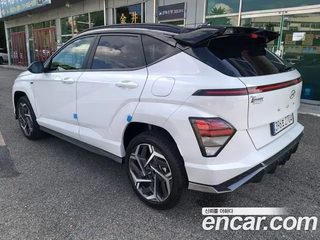 Hyundai Kona Hybrid 2024 — ფოტო 15/20
