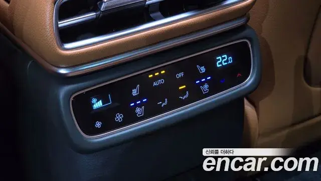 Genesis GV80 2023 — Photo 18/20