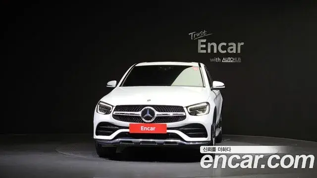 Mercedes-Benz GLC-Class 2020 — Photo 1/20