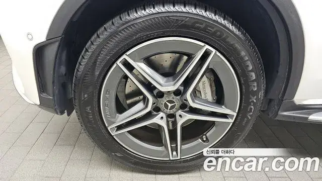 Mercedes-Benz GLC-Class 2020 — Photo 19/20