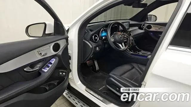 Mercedes-Benz GLC-Class 2020 — Photo 2/20