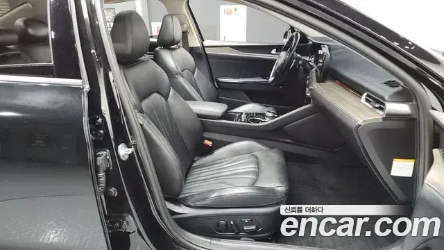 Kia K5 2022 — Photo 11/20