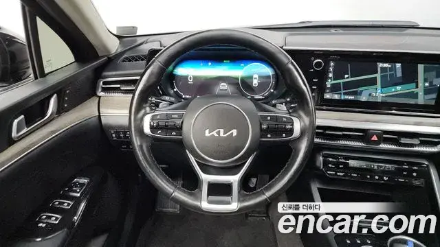 Kia K5 2022 — Photo 19/20