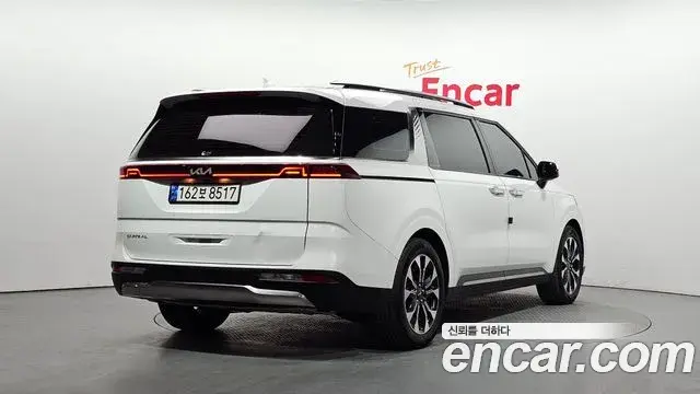 Kia Carnival 2023 — Şəkil 2/20
