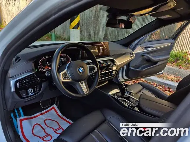 BMW 5 Series 2022 — Şəkil 19/20
