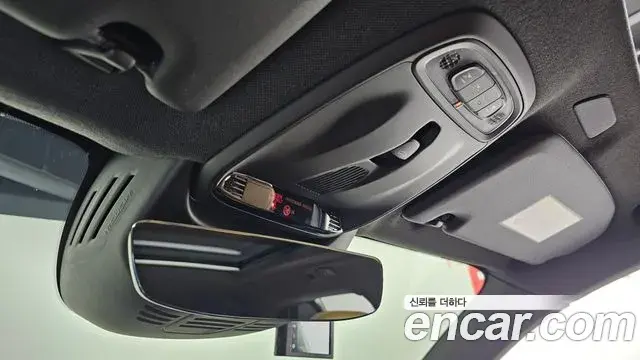 Volvo XC40 2021 — Şəkil 17/20