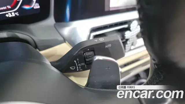 BMW 3 Series 2022 — Photo 15/20
