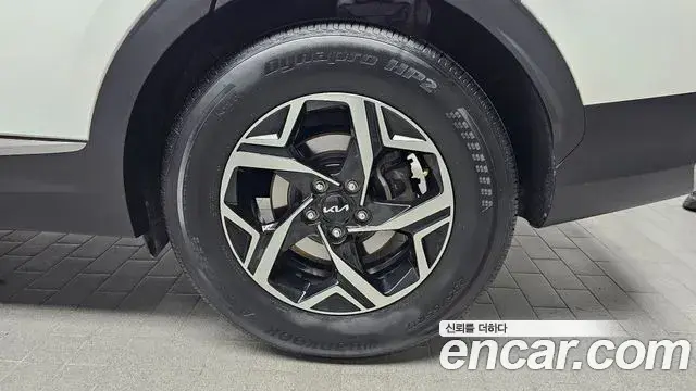 Kia Sportage 2022 — Şəkil 19/20