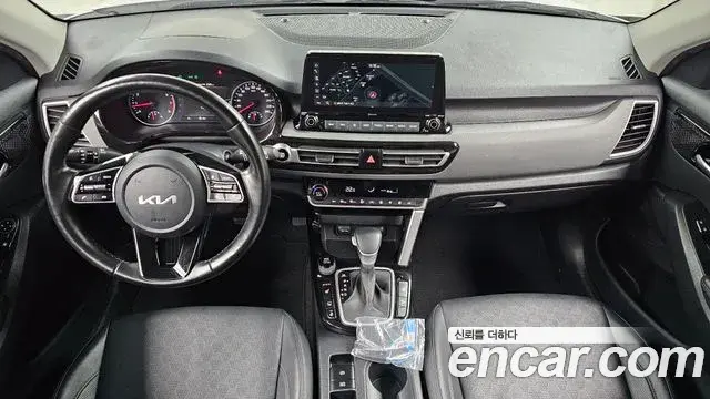 Kia Seltos 2022 — ფოტო 6/20