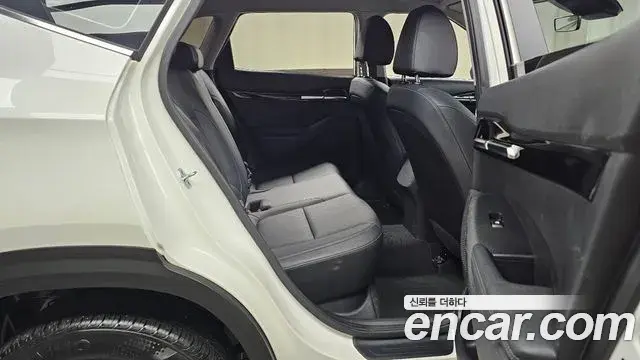 Kia Seltos 2022 — ფოტო 1/20