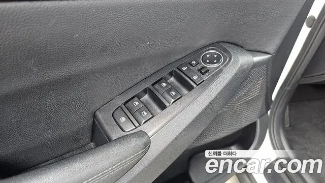 Kia Seltos 2022 — ფოტო 19/20