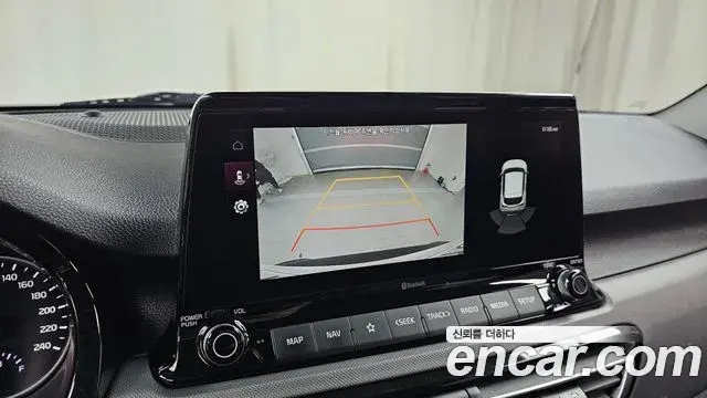 Kia Seltos 2022 — ფოტო 2/20