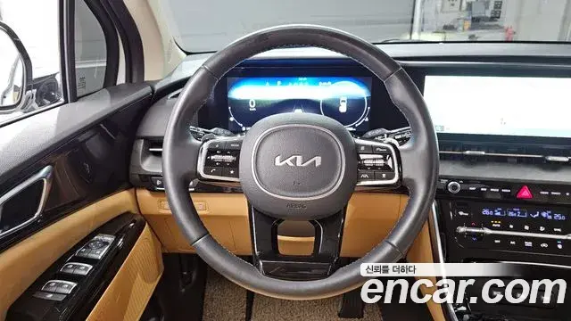 Kia Carnival 2022 — ფოტო 13/20
