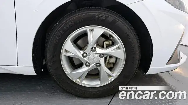 Hyundai The New Avante Hybrid 2022 — ფოტო 17/20