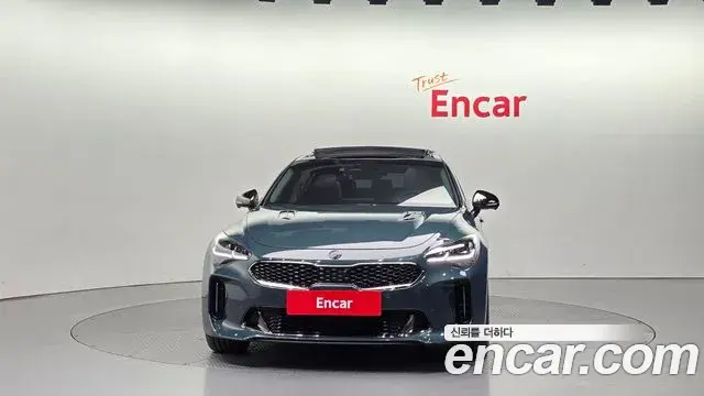 Kia Stinger Meister 2022 — ფოტო 16/20