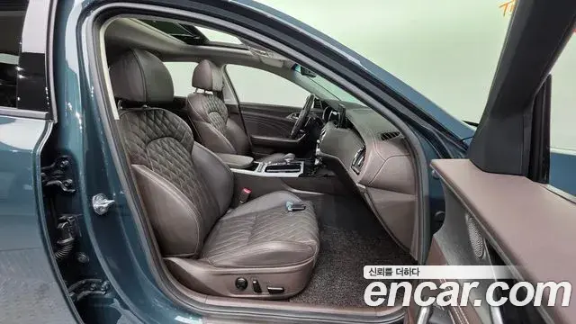Kia Stinger Meister 2022 — ფოტო 12/20