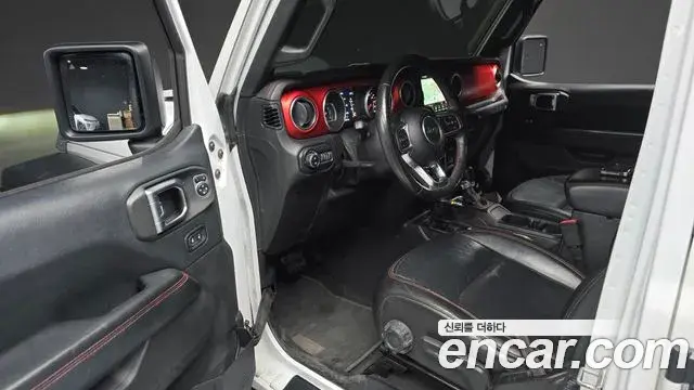 Jeep Wrangler 2018 — ფოტო 10/20