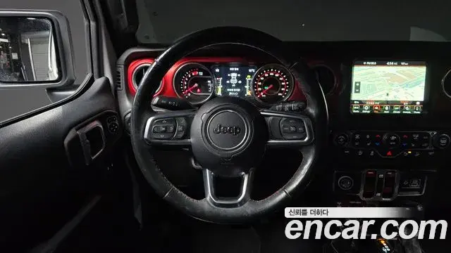 Jeep Wrangler 2018 — ფოტო 19/20