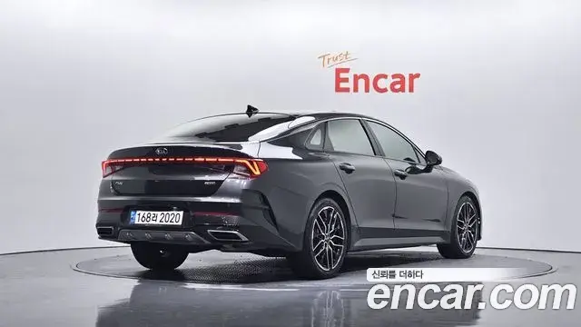 Kia K5 2021 — Şəkil 17/20