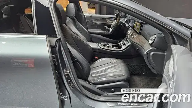 Mercedes-Benz CLS-Class 2020 — Фото 10/20