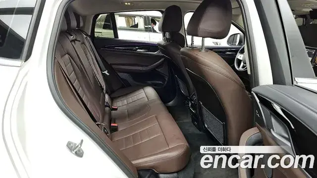 BMW X4 2023 — Photo 19/20