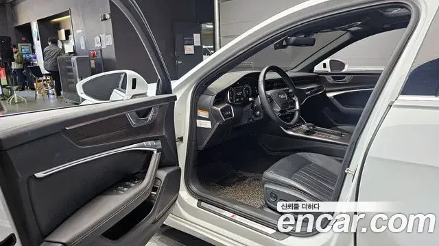 Audi A6 2022 — ფოტო 5/20