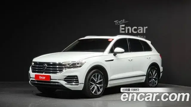 Volkswagen Touareg 2022 — Şəkil 10/20