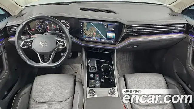 Volkswagen Touareg 2022 — Şəkil 19/20