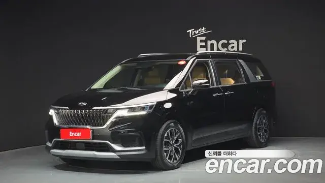 Kia Carnival 2021 — Фото 1/20