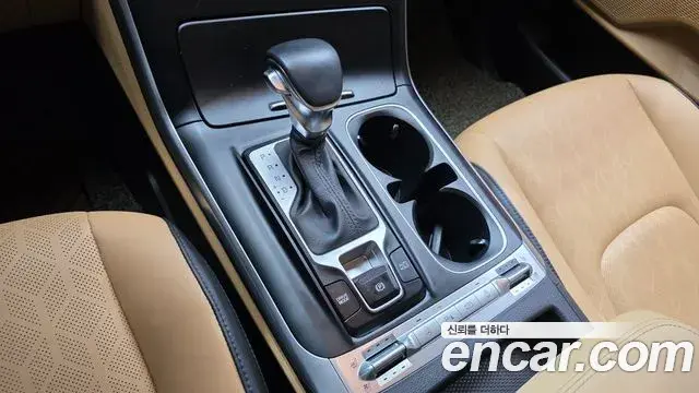 Kia Carnival 2021 — Фото 9/20