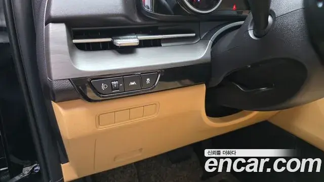 Kia Carnival 2021 — Фото 15/20