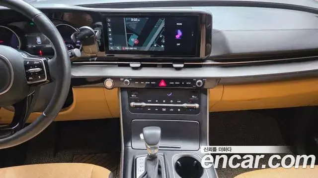 Kia Carnival 2021 — Фото 18/20