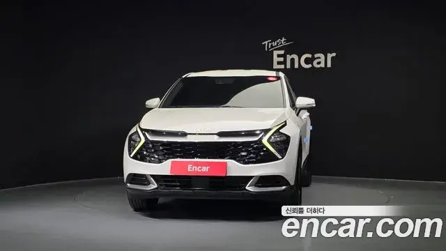 Kia Sportage 2022 — ფოტო 4/20