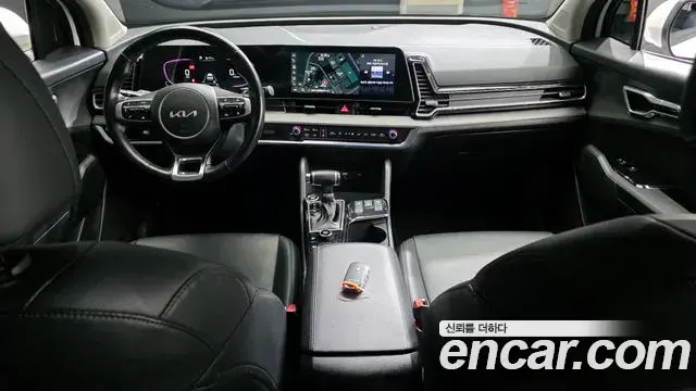 Kia Sportage 2022 — ფოტო 18/20