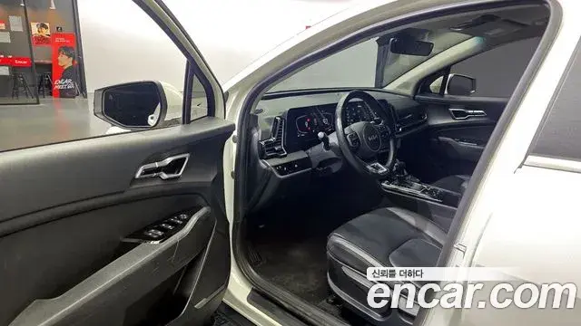 Kia Sportage 2022 — ფოტო 8/20