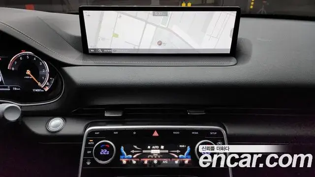 Genesis GV80 2020 — Фото 14/20