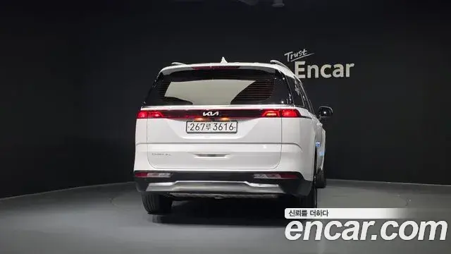 Kia Carnival 2022 — ფოტო 12/20