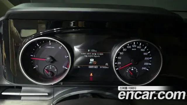 Kia Carnival 2022 — ფოტო 5/20