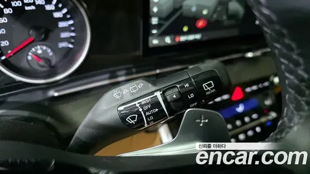Kia Carnival 2022 — ფოტო 9/20