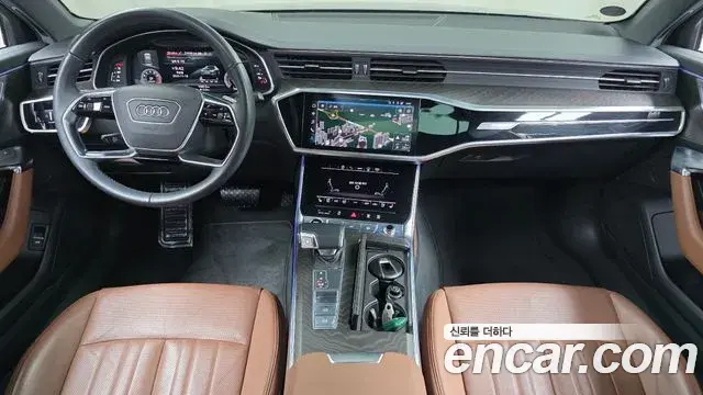 Audi A6 2021 — ფოტო 13/20