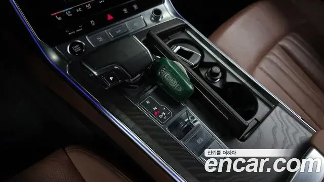 Audi A6 2021 — ფოტო 6/20