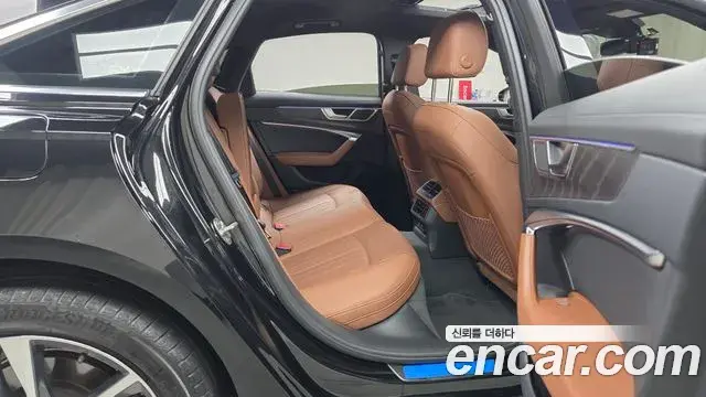 Audi A6 2021 — ფოტო 7/20