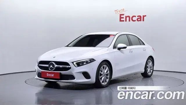 Mercedes-Benz A-Class 2020 — Şəkil 13/20