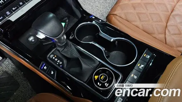 Kia Mohave The Master 2023 — Photo 12/20