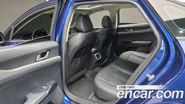 Kia K5 2020 — ფოტო 18/20