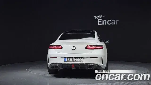 Mercedes-Benz E-Class 2021 — Фото 4/20