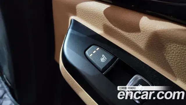 Kia Carnival 2021 — Фото 19/20