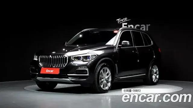 BMW X5 2021 — Photo 12/20