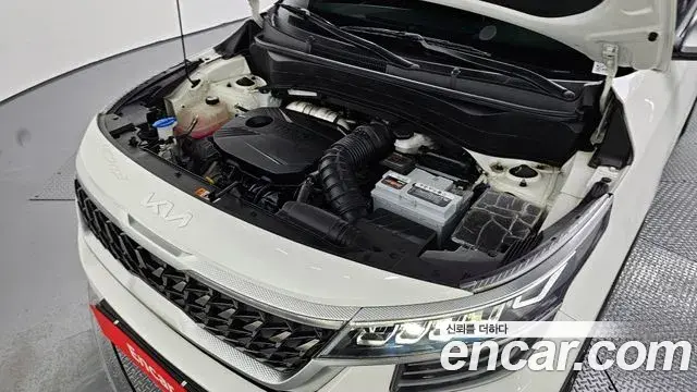 Kia Seltos 2021 — ფოტო 8/20
